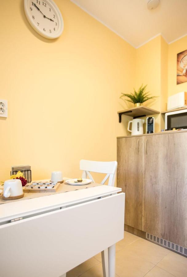 Golden Apartment Baneasa ブカレスト エクステリア 写真