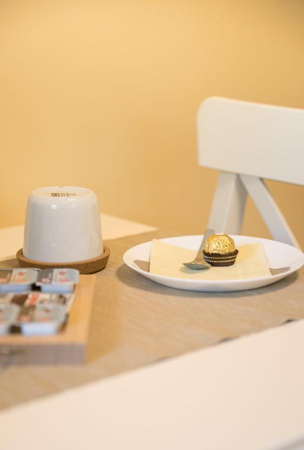Golden Apartment Baneasa ブカレスト エクステリア 写真