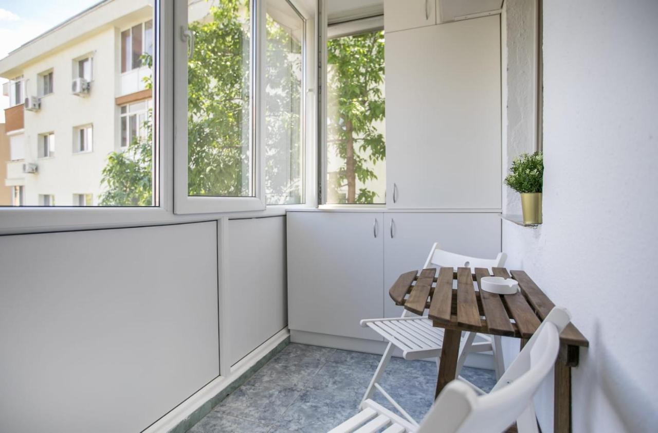 Golden Apartment Baneasa ブカレスト エクステリア 写真