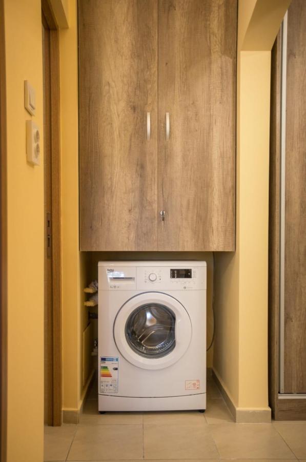 Golden Apartment Baneasa ブカレスト エクステリア 写真